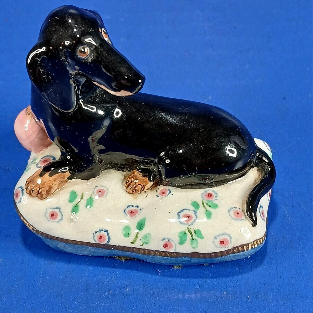 Basil Matthews Dachshund Dog Resting on Pillow Figurine Vintage